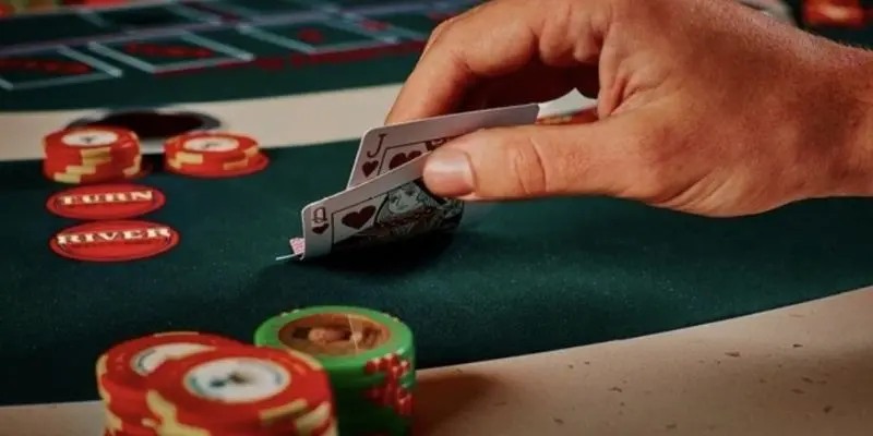 Cách chơi Poker online tại 888to và sơ lược về trò chơi