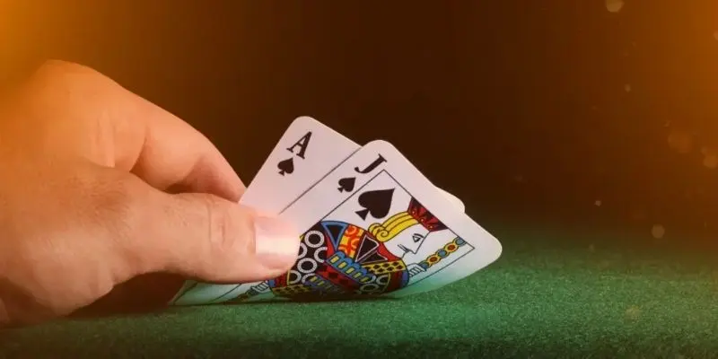 Top kinh nghiệm chơi Blackjack giúp bạn "vét sạch" túi tiền nhà cái